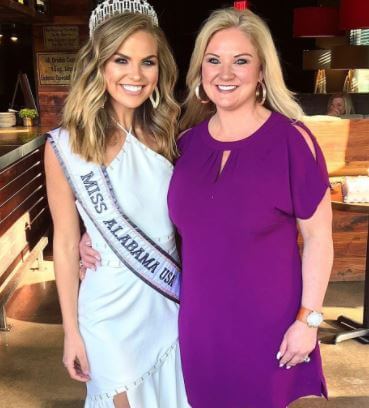 Susanne Brown With Hannah Brown After She Won The Title Of Miss Alabama